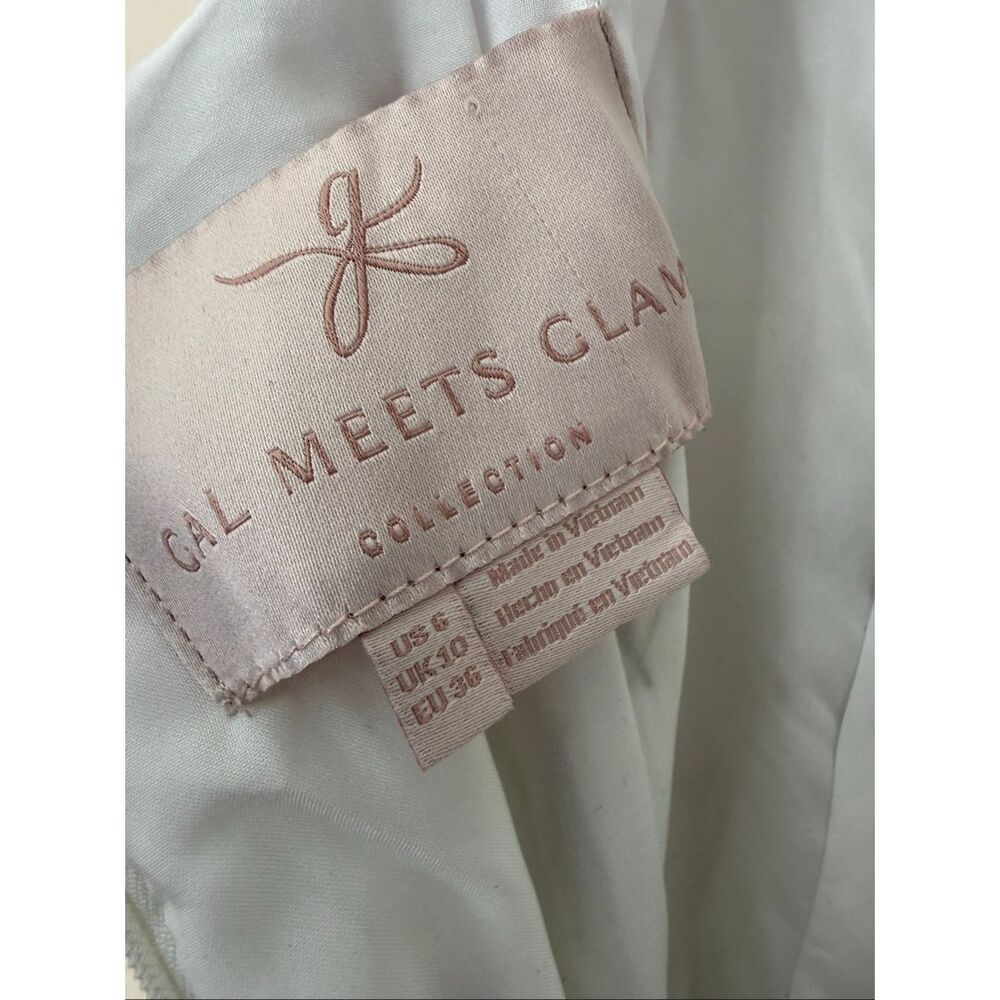 Gal Meets Glam Petal Dress - Picture 6 of 9